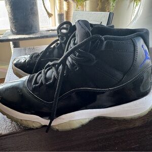 “Space Jam” Jordan 11’s High-Top Sneakers(2016)